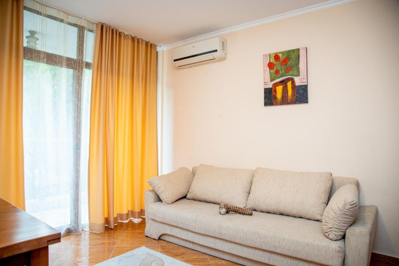 Helios Studio In A Complex In St Vlas By Flat Mаnаger Sveti Vlas Exteriér fotografie